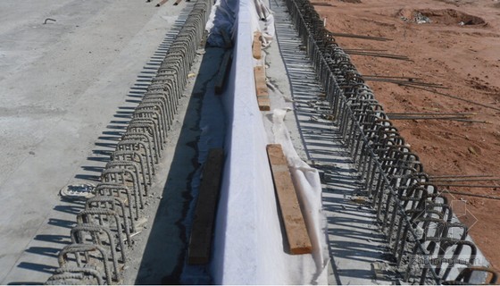 T梁架設(shè)后橋面系施工總結(jié)